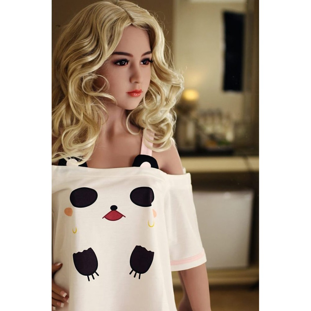 157cm/62in TPE Realistic Sex Doll with Tan Skin, 74-49-78 Slim Figure – White Tee Model