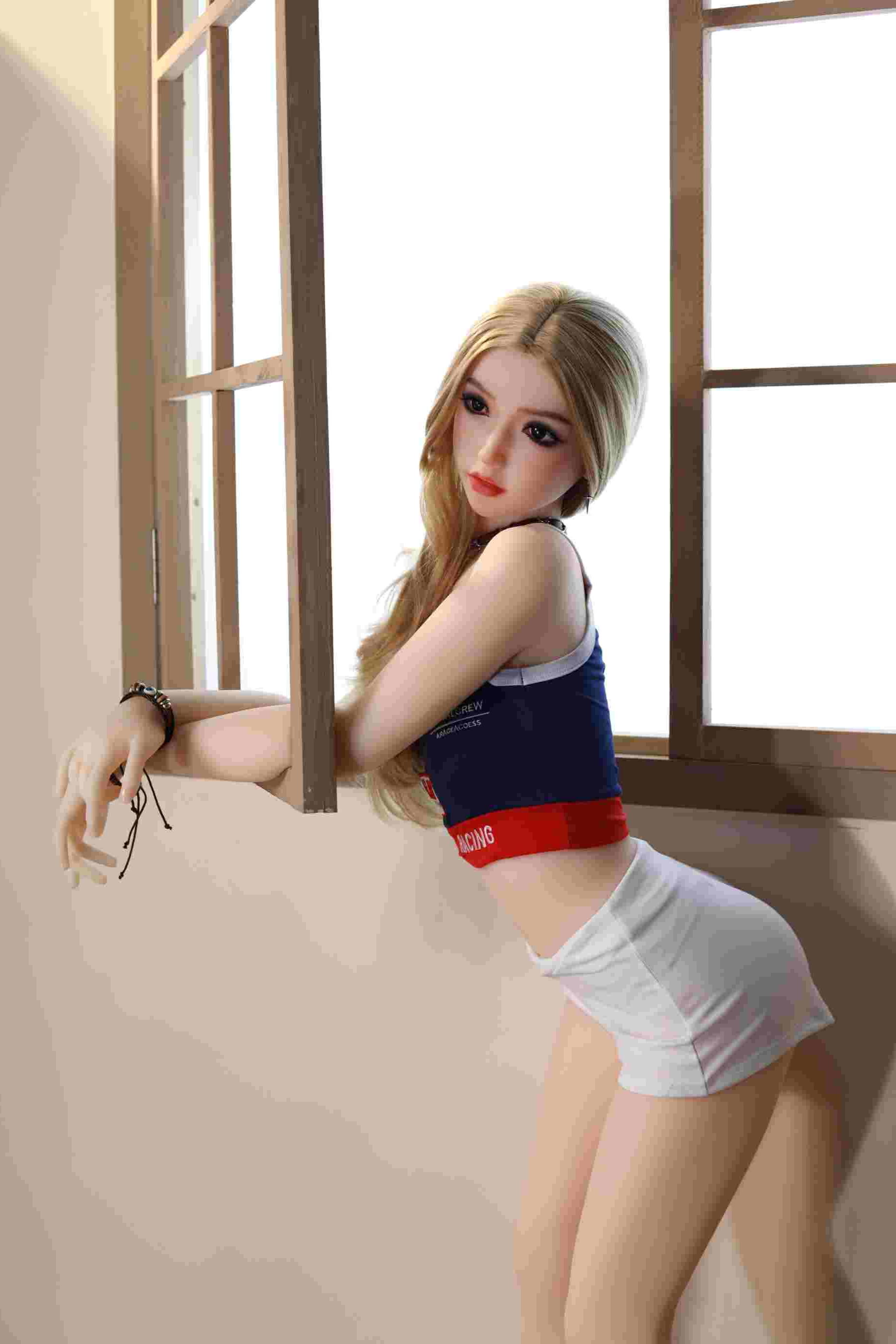 155cm/61in TPE Realistic Sex Doll With Big Booty "American Retro" Figure, Racer Crop Top & Shorts – Model 155CM-Racer