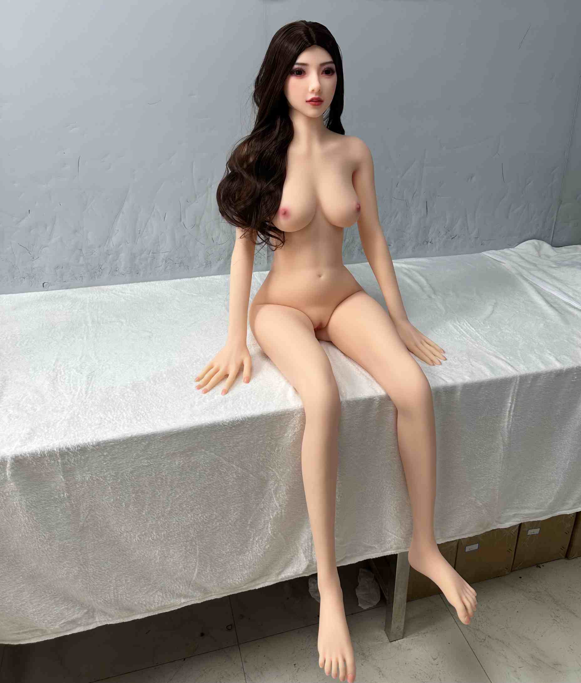 148cm/58inTPE Realistic Sex Doll with Fair Skin, 72-52-77 Slim Figure – Blonde in Grey Dress Model
